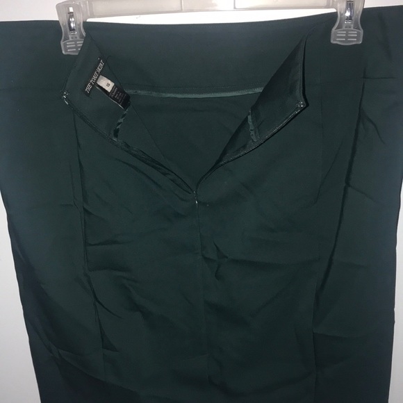 Green dress skirt - Picture 2 of 2